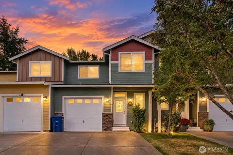 2063 S 263rd St, Des Moines, WA 98198