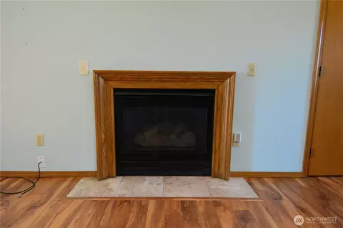Living - 50 Crownview Ln, Sequim, WA 98382 photo 7 of 7