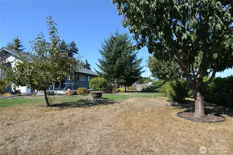 Exterior - 50 Crownview Ln, Sequim, WA 98382 photo 4 of 12