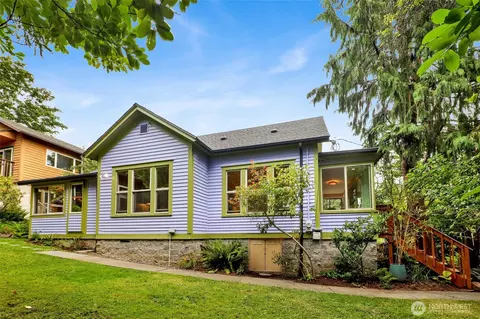 1016 21st St, Bellingham, WA 98225