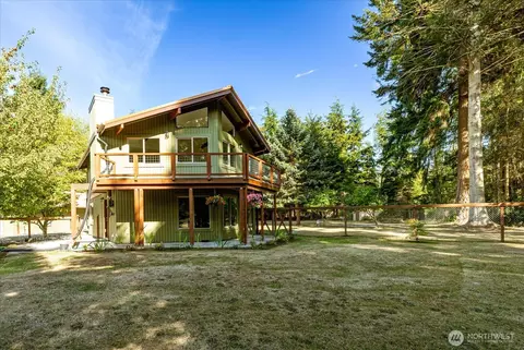 813 Hazzle Ct, Coupeville, WA 98239