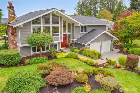 10503 158th Ave NE, Redmond, WA 98052