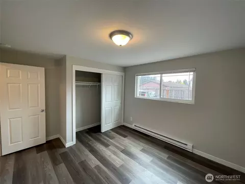 Bedroom - 8806 3rd Ave SE, Everett, WA 98208 photo 3 of 8