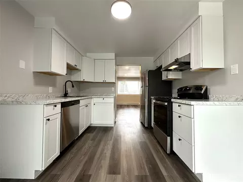 Kitchen - 8806 3rd Ave SE, Everett, WA 98208 photo 6 of 6