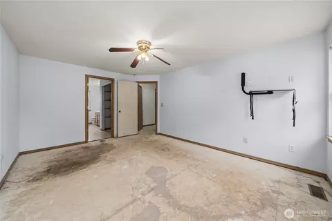 Bedroom - 1412 200th Street Ct E, Spanaway, WA 98387 photo 3 of 5