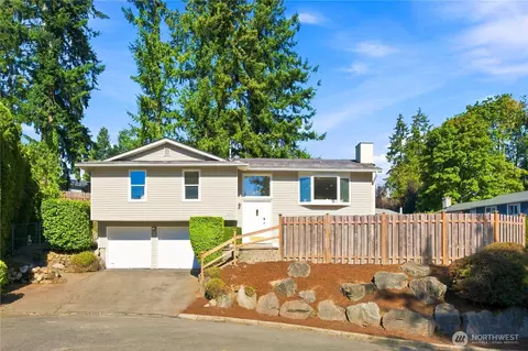 17219 NE 16th Pl, Bellevue, WA 98008