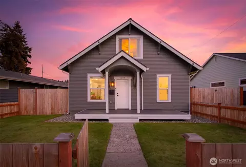 1924 4th St, Marysville, WA 98270
