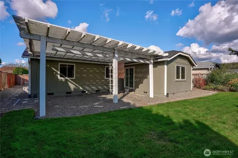Exterior - 306 Williams Blvd NW, Orting, WA 98360 photo 4 of 12