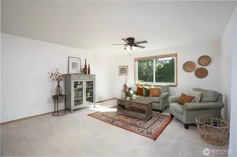 Living - 306 Williams Blvd NW, Orting, WA 98360 photo 4 of 6