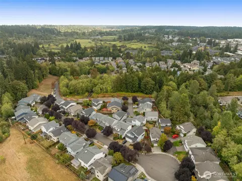 View/Area - 18631 10th Ave SE, Bothell, WA 98012 photo 3 of 10