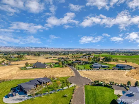103 Red Hawk Rd, Walla Walla, WA 99362