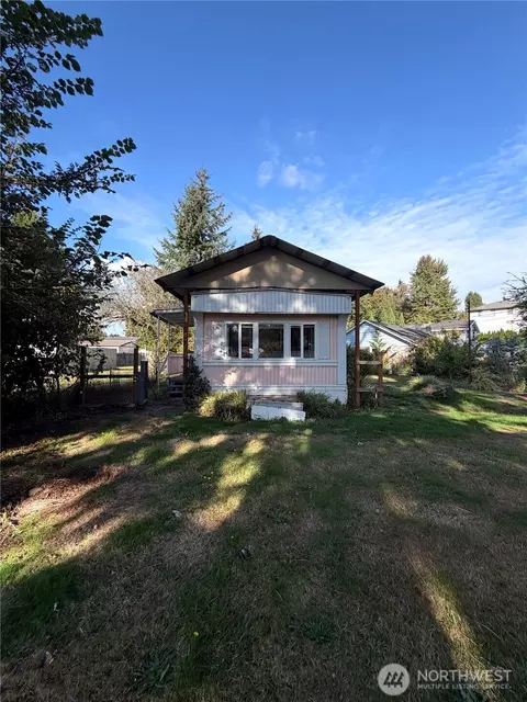 4563 SE Foss Rd, Port Orchard, WA 98366