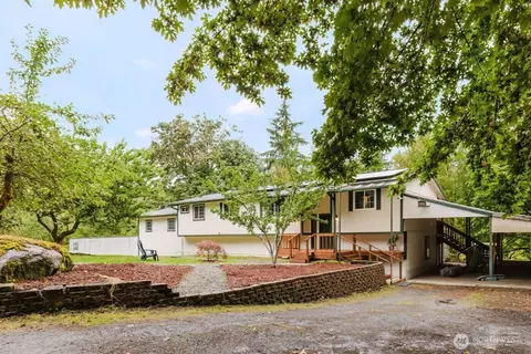 9325 SE Overaa Rd, Port Orchard, WA 98367