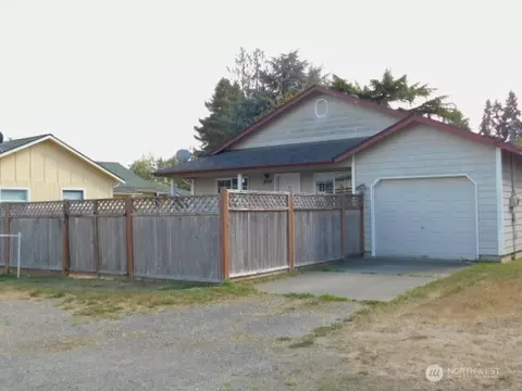 1014 W Spruce St, Port Angeles, WA 98363