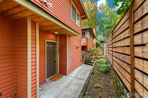 2008 SE 15th Ave S, Seattle, WA 98144