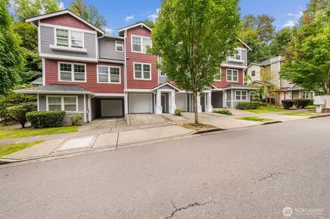 3727 S Holly Park Dr, Seattle, WA 98118
