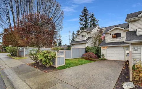 18604 48th Pl S, Seatac, WA 98188