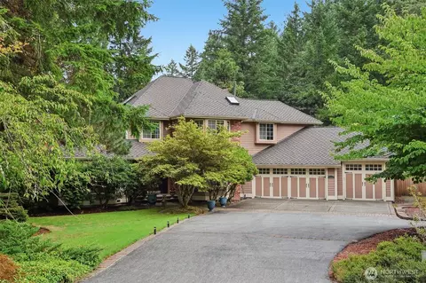 18452 NE 199th St, Woodinville, WA 98077