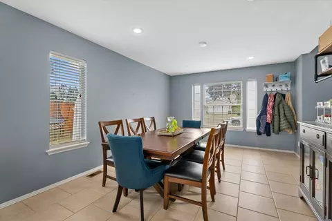 Dining - 20916 79th Ave E, Spanaway, WA 98387 photo 1 of 1