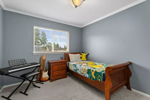 Bedroom - 20916 79th Ave E, Spanaway, WA 98387 photo 1 of 2