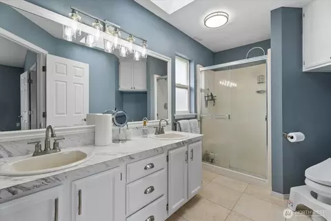 Bath - 20916 79th Ave E, Spanaway, WA 98387 photo 3 of 3