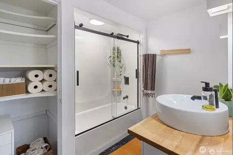 Bath - 22914 2nd Ave SE, Bothell, WA 98021 photo 2 of 3