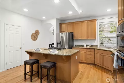 Kitchen - 3100 145th Pl SE, Mill Creek, WA 98012 photo 3 of 5