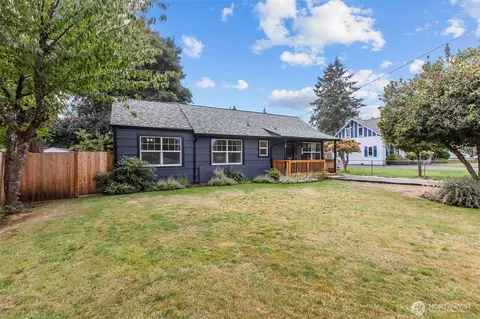 9006 Lawndale Ave SW, Lakewood, WA 98498