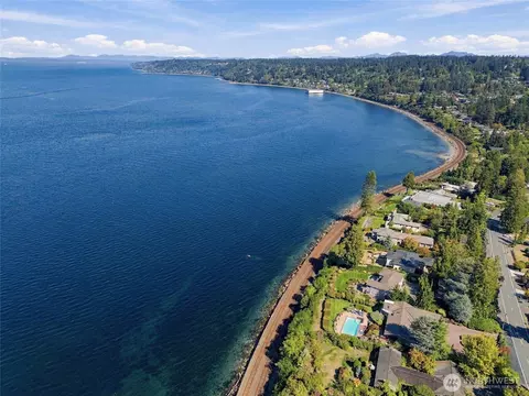View/Area - 8711 Talbot Rd, Edmonds, WA 98026 photo 5 of 5