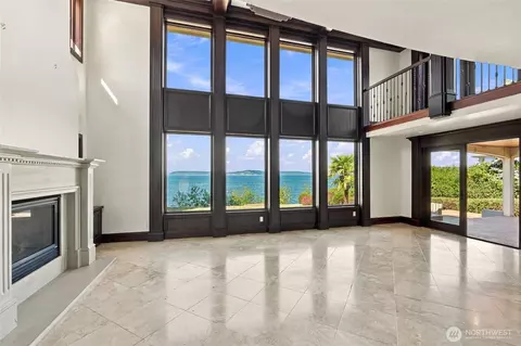 Living - 8711 Talbot Rd, Edmonds, WA 98026 photo 1 of 4