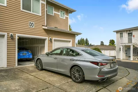 Exterior - 14915 38th Dr SE #DD116, Bothell, WA 98012 photo 2 of 4