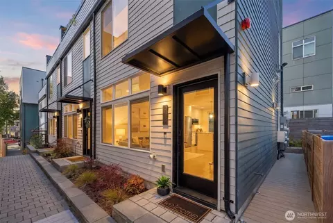 6016 California Ave SW #D, Seattle, WA 98136