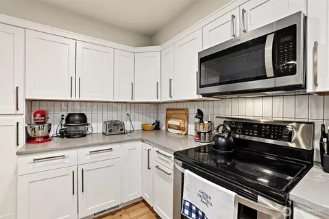 Kitchen - 1131 115th St SW #E2, Everett, WA 98204 photo 2 of 6