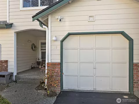 Exterior - 1131 115th St SW #E2, Everett, WA 98204 photo 4 of 5