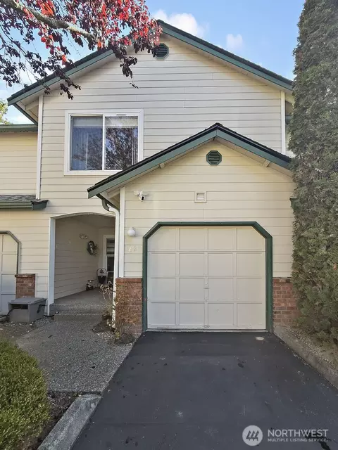 Exterior - 1131 115th St SW #E2, Everett, WA 98204 photo 1 of 5