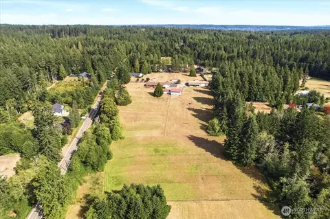 6370 SE Mullenix Rd, Port Orchard, WA 98367
