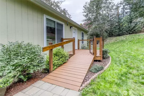13013 NW Stiller Blvd, Poulsbo, WA 98370