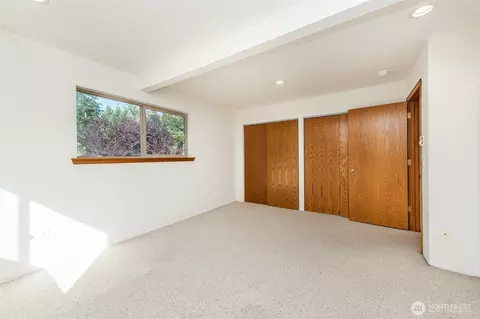 Bedroom - 73 W Quail Ln, Sequim, WA 98382 photo 3 of 5