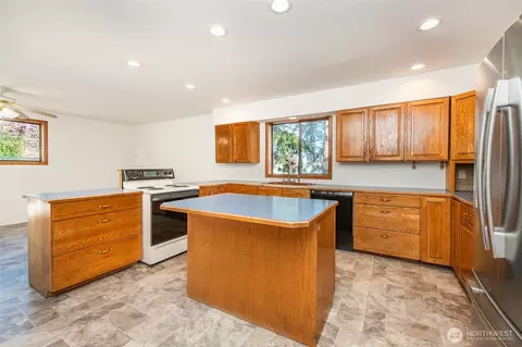 Kitchen - 73 W Quail Ln, Sequim, WA 98382 photo 1 of 3