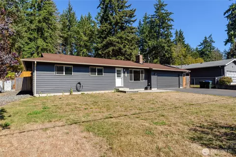 1809 W 10th St, Port Angeles, WA 98363