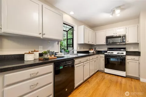 Kitchen - 2636 242nd Pl SE, Bothell, WA 98021 photo 2 of 3