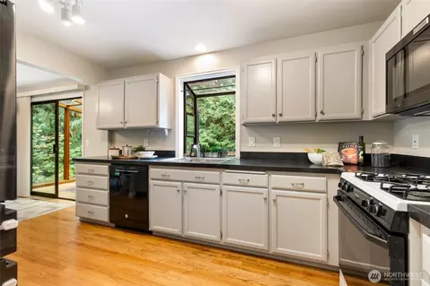 Kitchen - 2636 242nd Pl SE, Bothell, WA 98021 photo 3 of 3