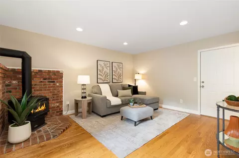 Living - 2636 242nd Pl SE, Bothell, WA 98021 photo 4 of 7