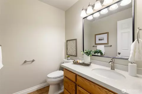 Bath - 2636 242nd Pl SE, Bothell, WA 98021 photo 1 of 4