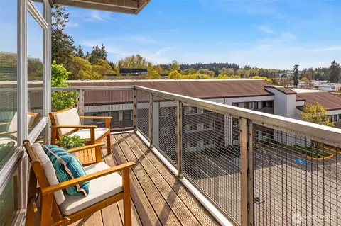11415 Slater Ave NE #306, Kirkland, WA 98033