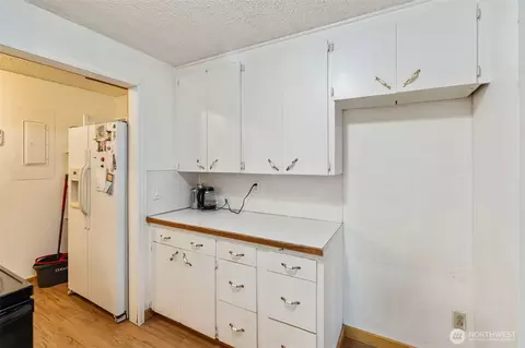 Kitchen - 1003 E St, Vader, WA 98593 photo 2 of 4