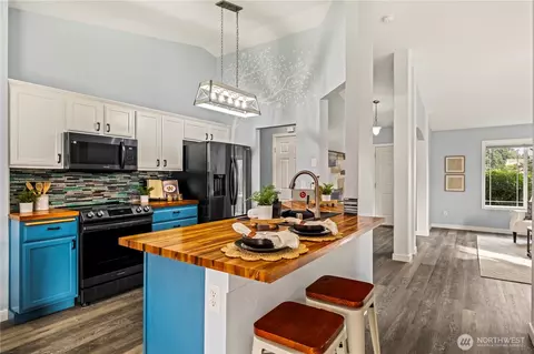 Kitchen - 8202 203rd Street Ct E, Spanaway, WA 98387 photo 2 of 2