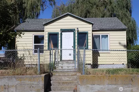 208 Sinclair, Davenport, WA 99122