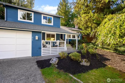 Exterior - 316 160th Pl SE, Bothell, WA 98012 photo 3 of 10