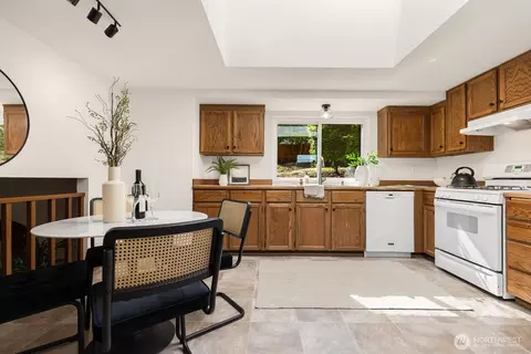 Kitchen - 316 160th Pl SE, Bothell, WA 98012 photo 1 of 4